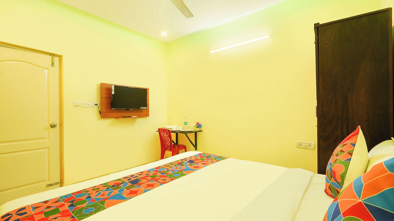 Photo of Bedroom in HBR Layout