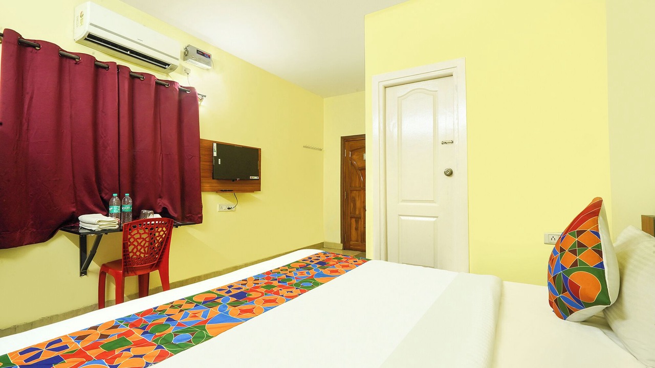 Photo of Bedroom in HBR Layout