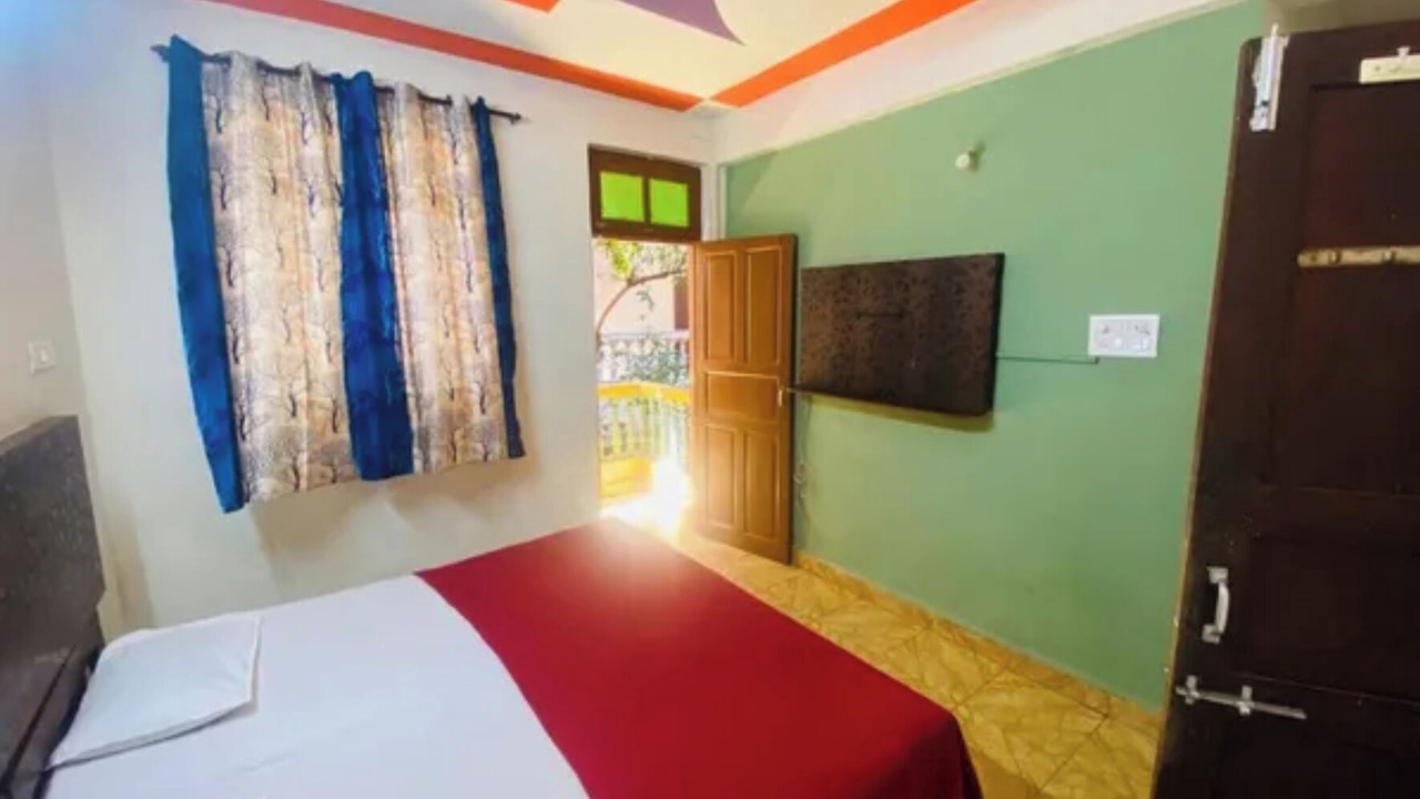 Photo of Bedroom in Calangute