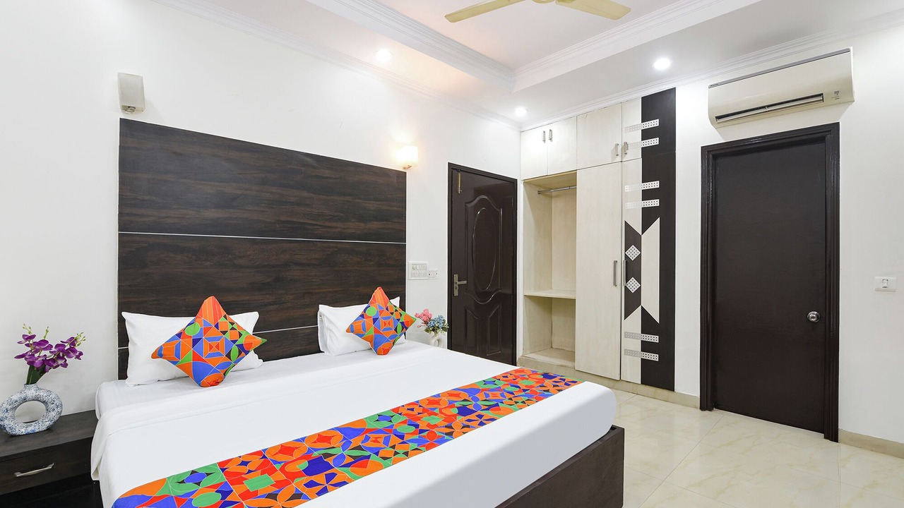 Photo of Bedroom in South City I