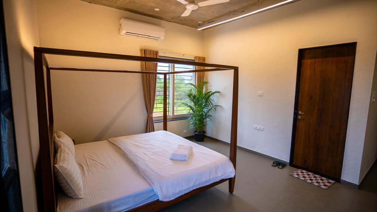 Photo of Bedroom in Igatpuri