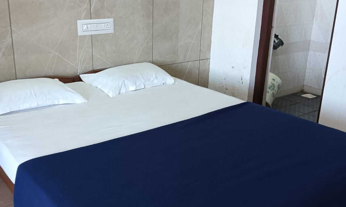 Photo of Bedroom in Murudeshwara