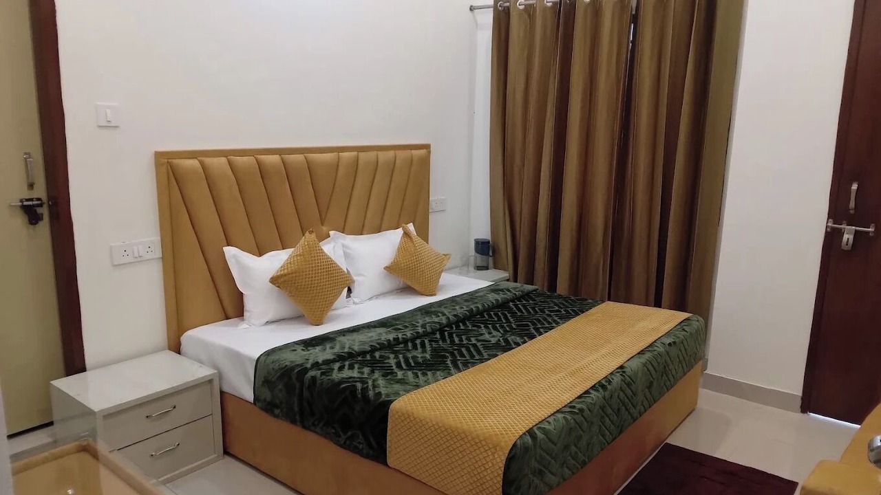 Photo of Bedroom in Sitapur
