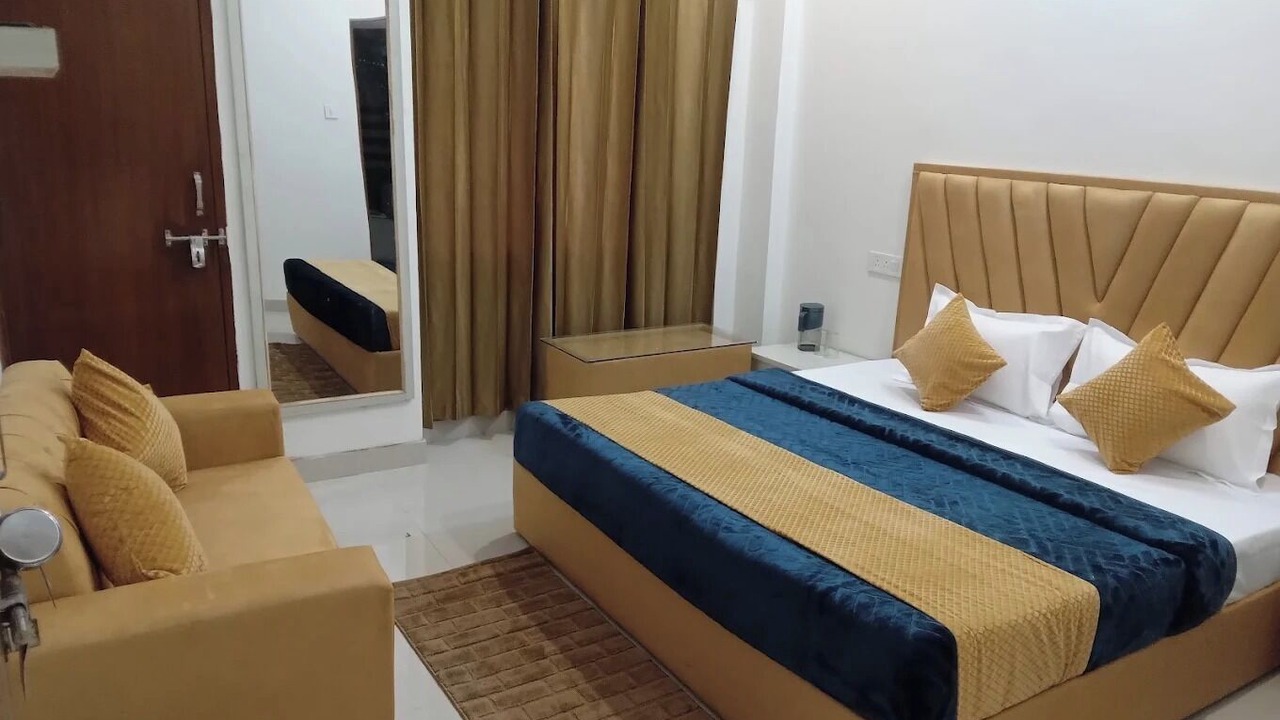 Photo of Bedroom in Sitapur
