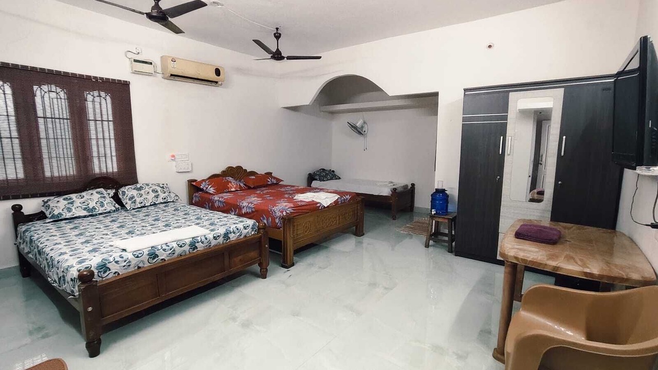 Photo of Bedroom in Palayankottai