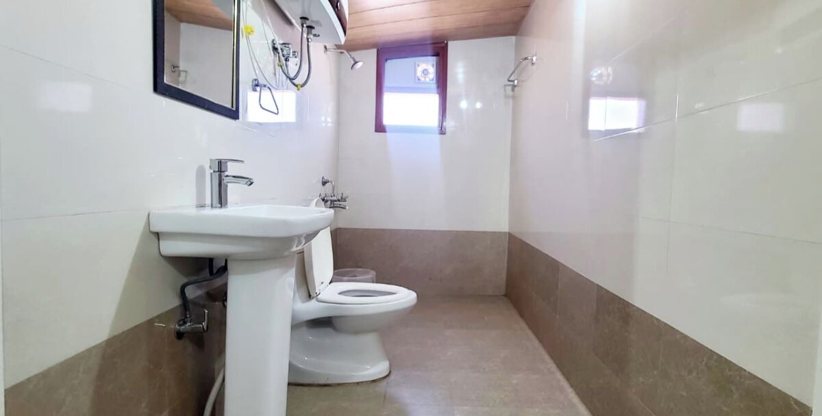 Photo of Bathroom in Shoghi