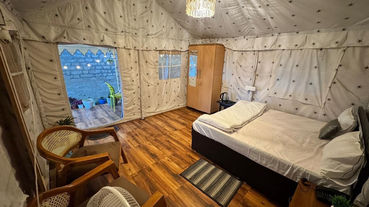 Photo of Bedroom in Almora