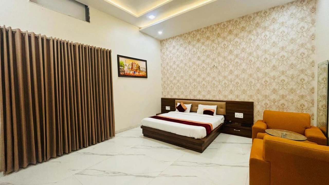 Photo of Bedroom in Bharatpur
