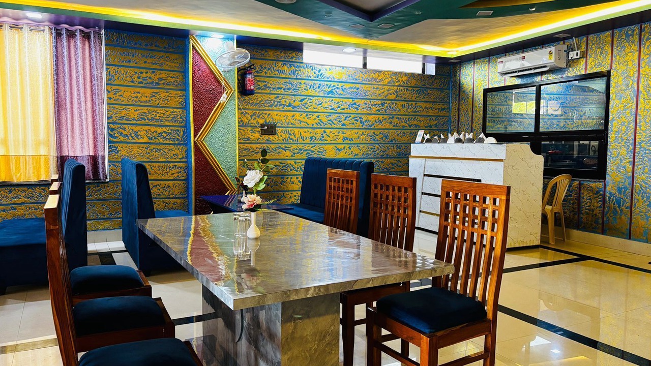 Photo of Livingroom in Khatima