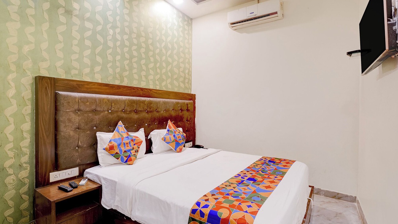 Photo of Bedroom in Jogeshwari East