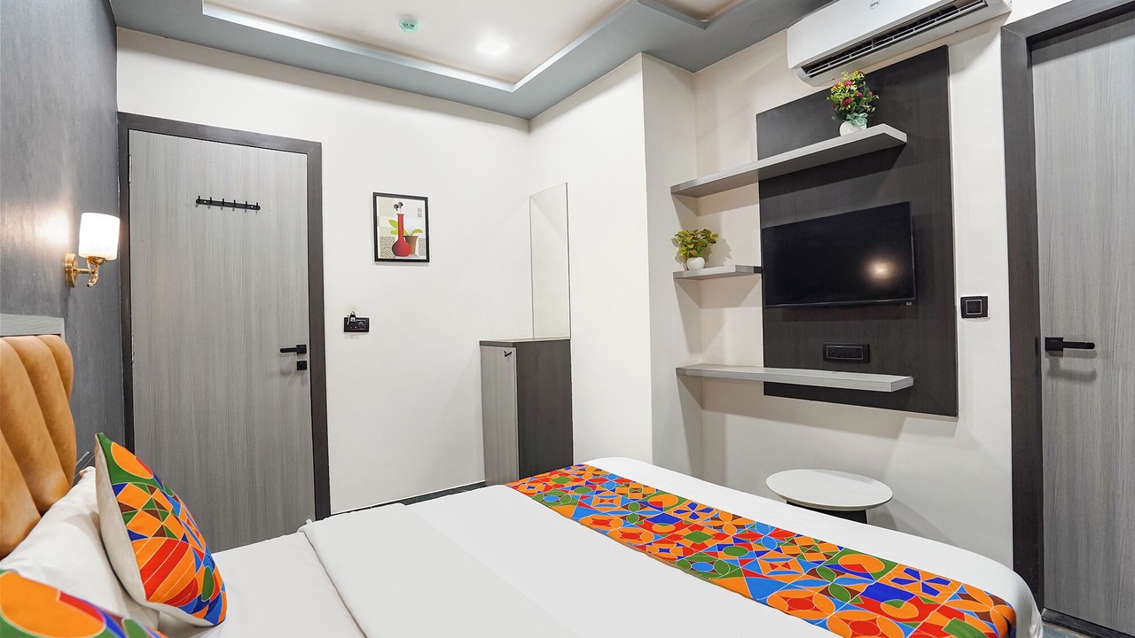 Photo of Bedroom in Navarangpura Gam