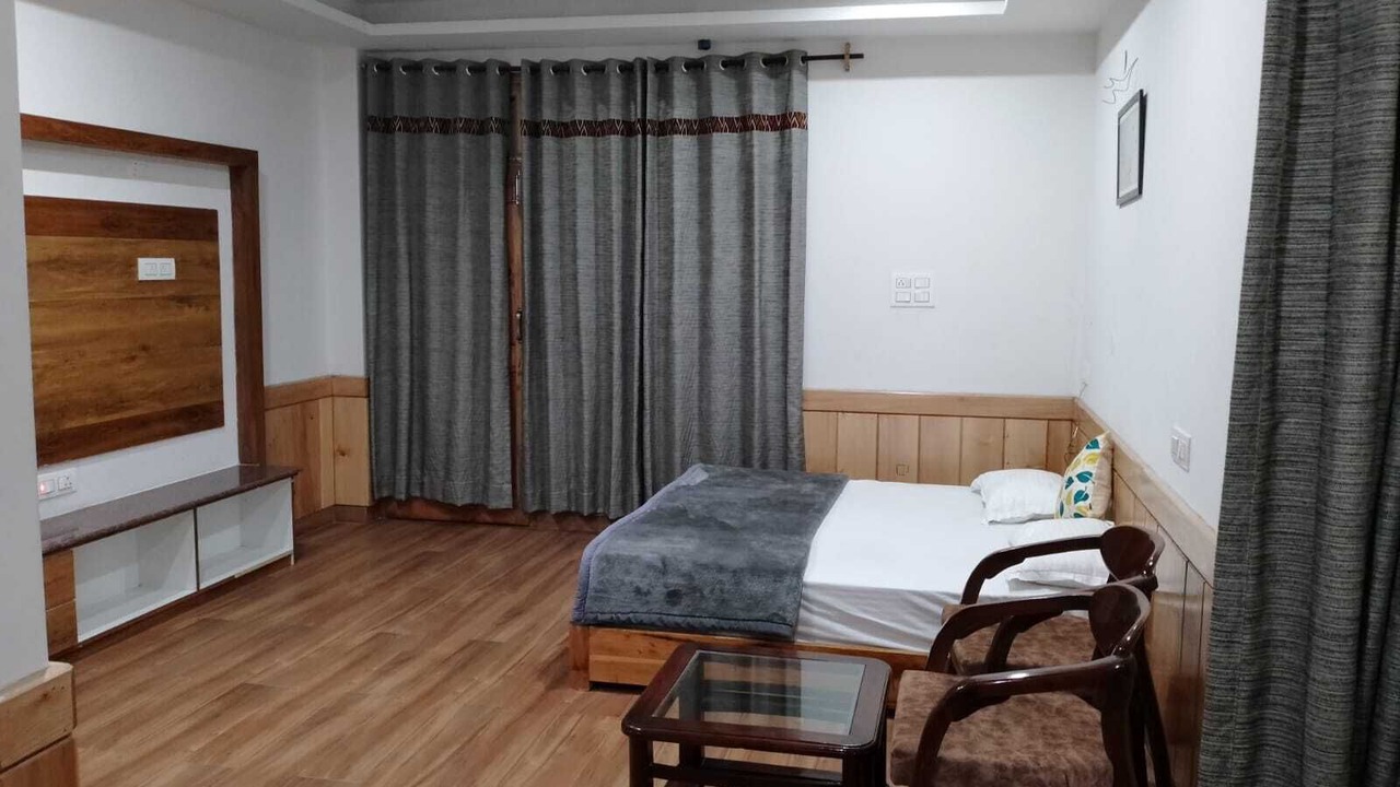 Photo of Bedroom in Bhuntar