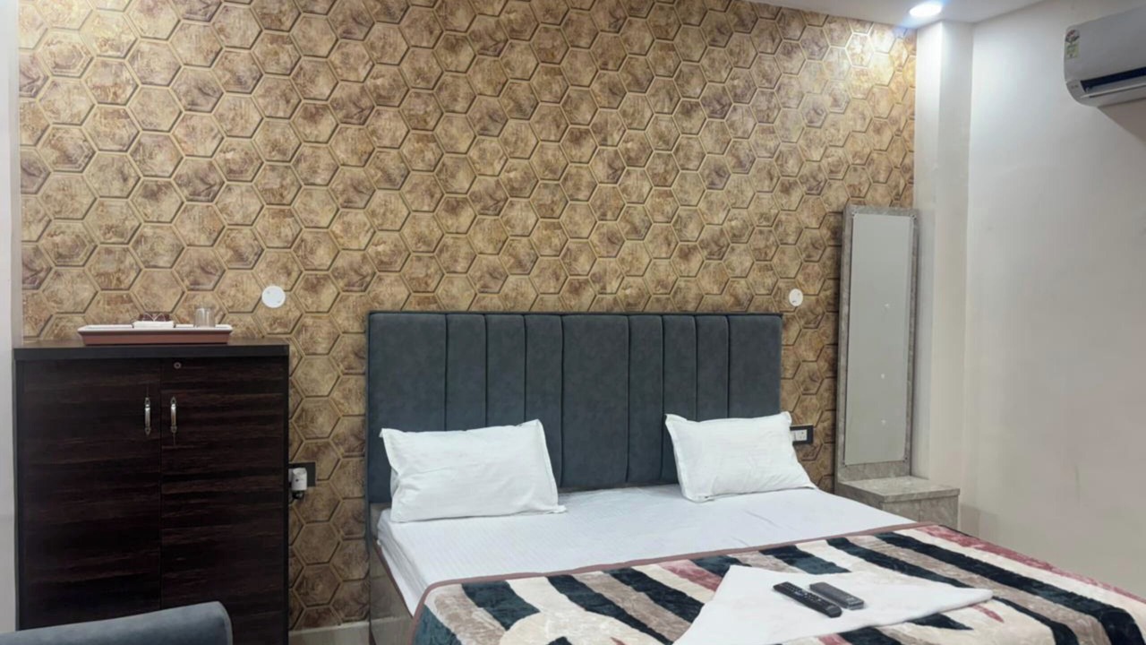 Photo of Bedroom in Ballia