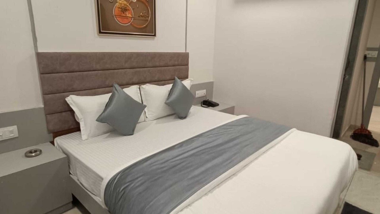 Photo of Bedroom in Gandhinagar