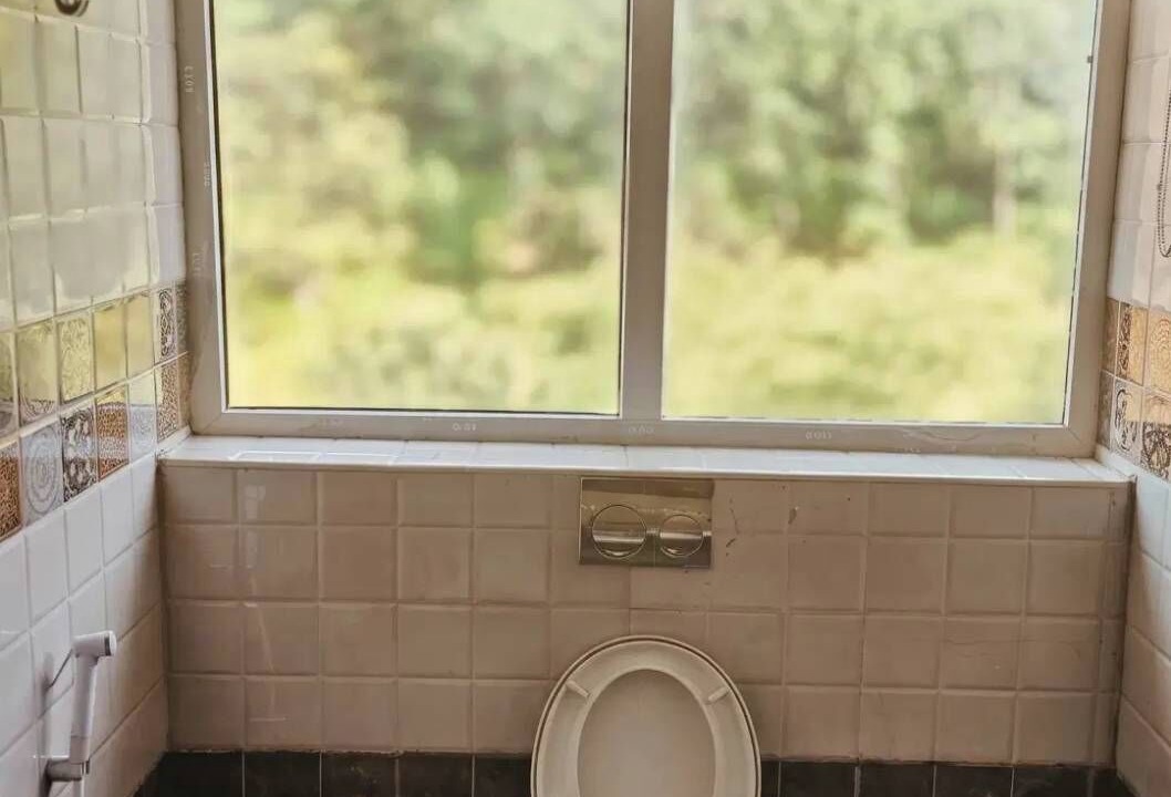 Photo of Bathroom in Valparai