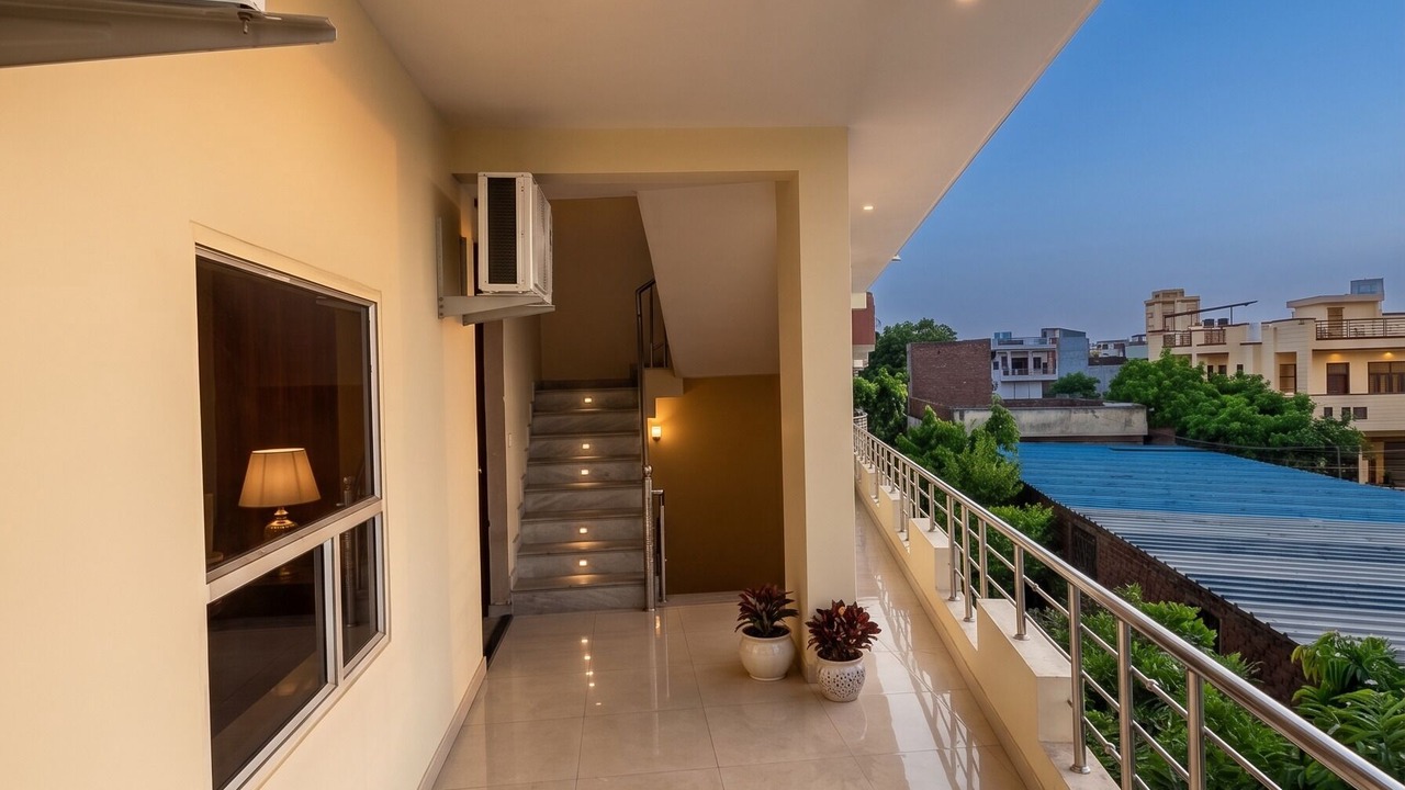 Photo of Outdoor in Tonk Road