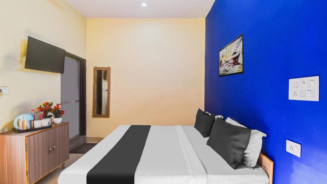 Photo of Bedroom in Tonk Road