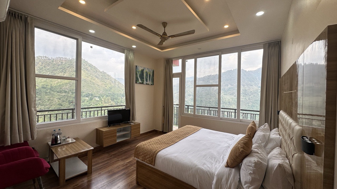 Photo of Bedroom in Kandaghat