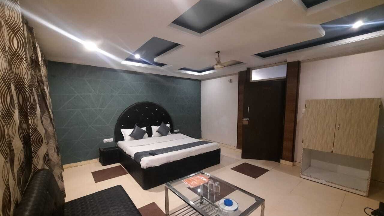 Photo of Bedroom in Pachmarhi