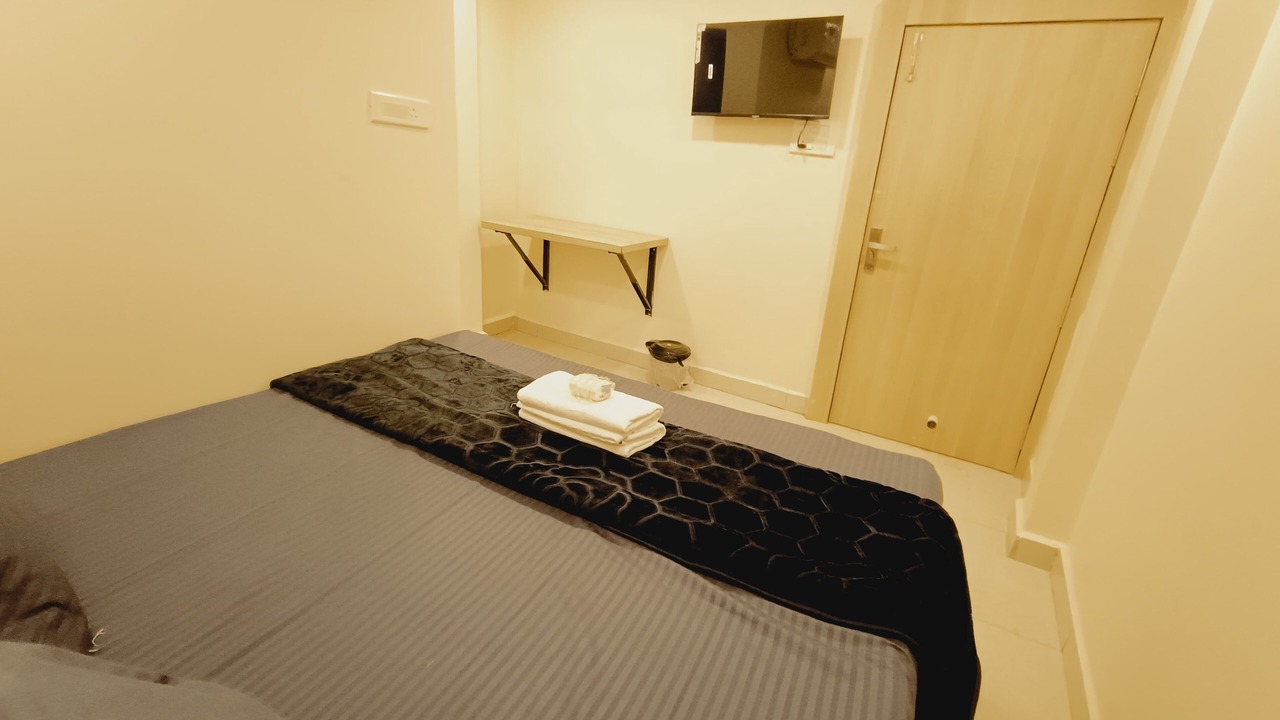 Photo of Bedroom in Ujjain