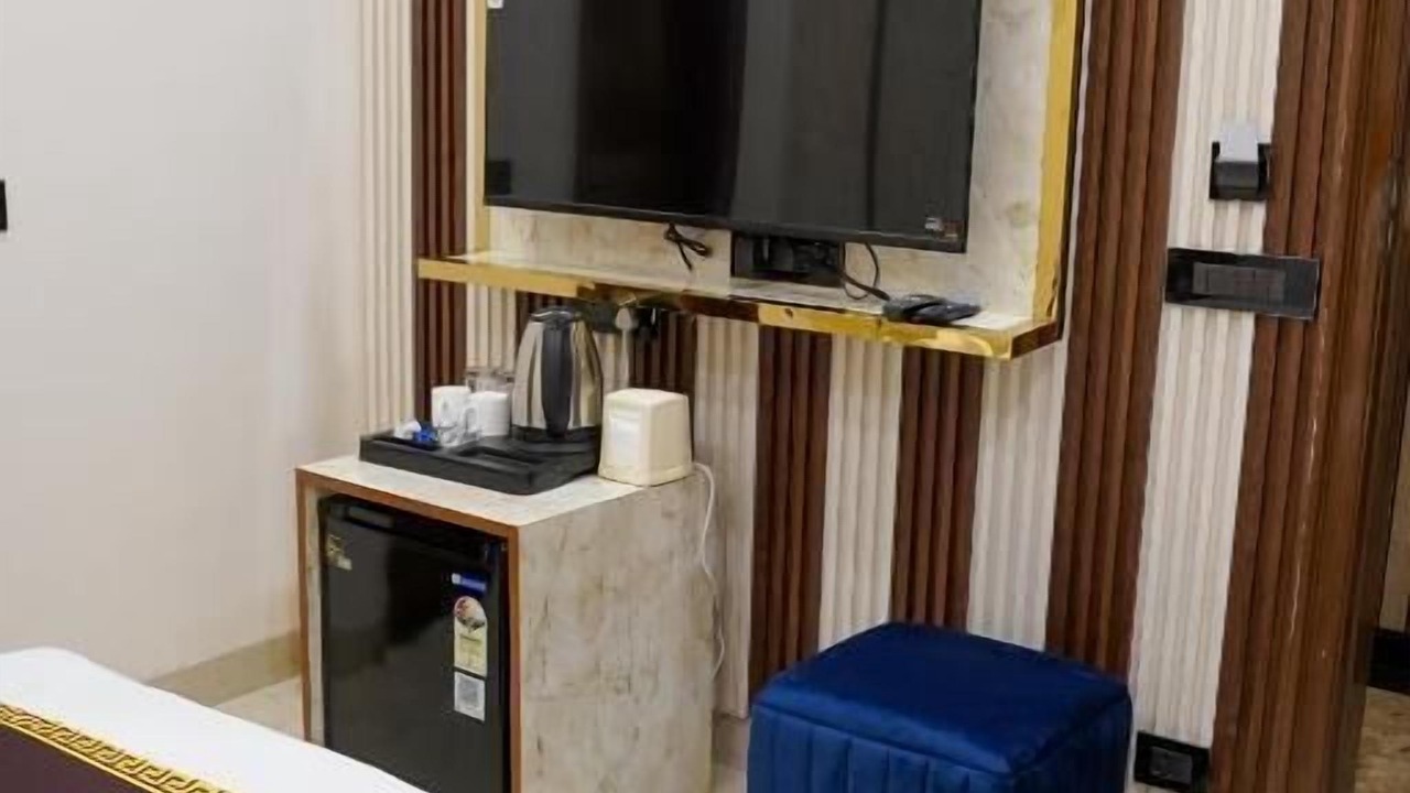 Photo of Bedroom in Sector 51