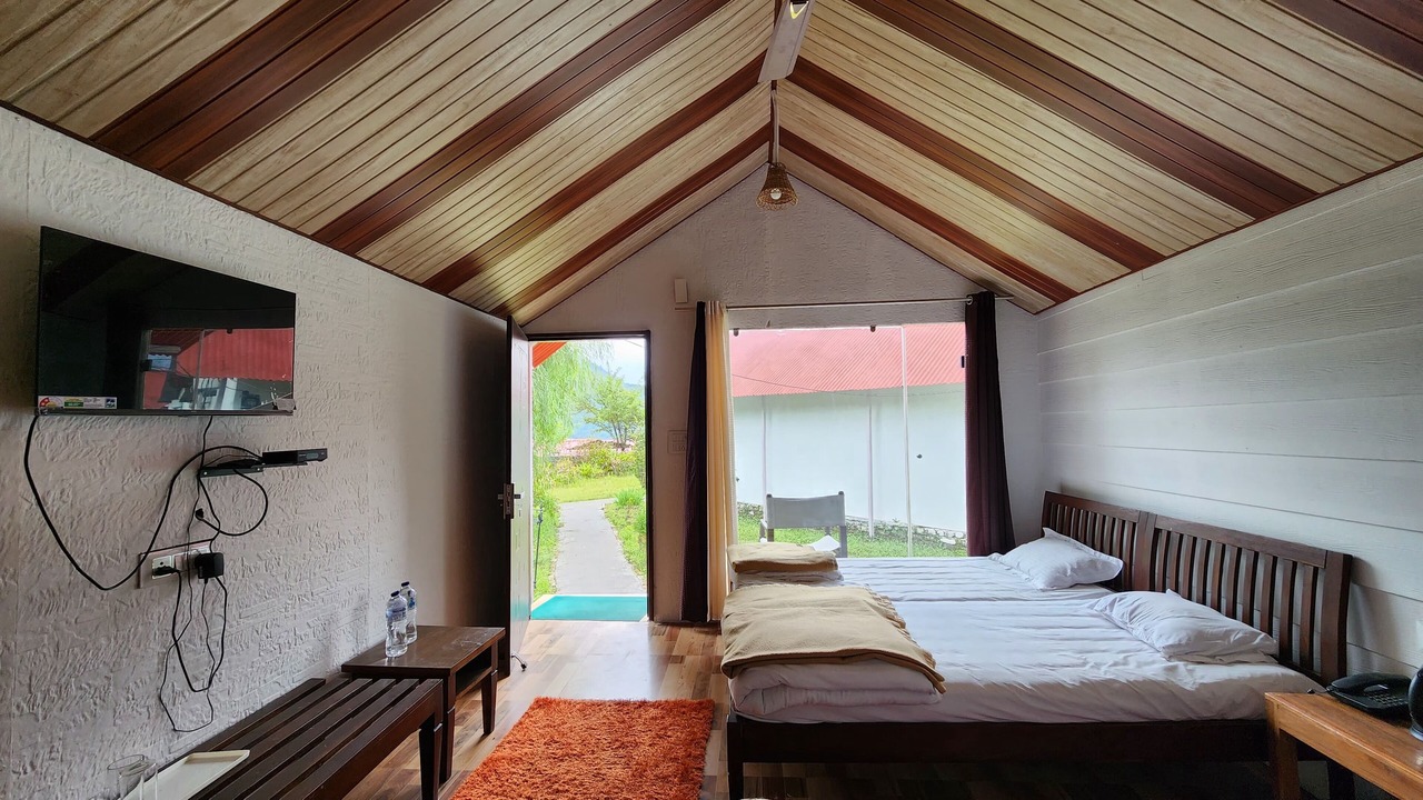 Photo of Bedroom in Narainkoti