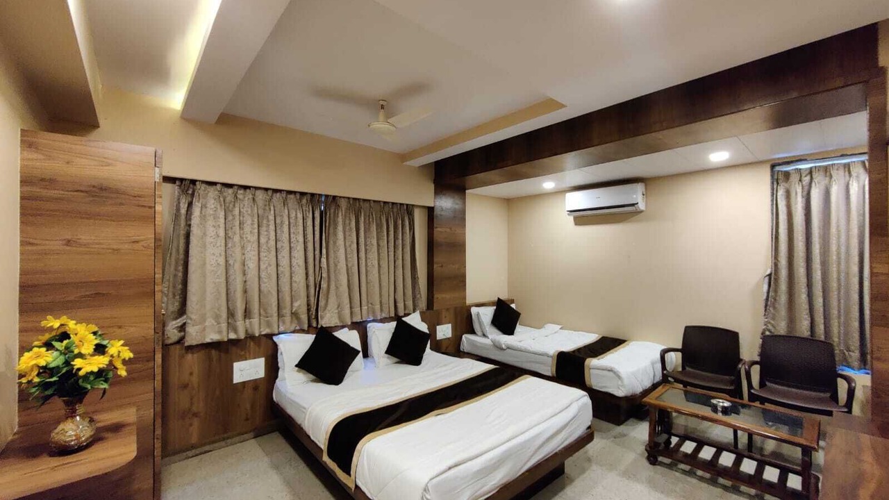 Photo of Bedroom in Mahabaleshwar