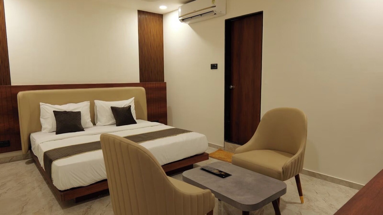 Photo of Bedroom in Rajkot