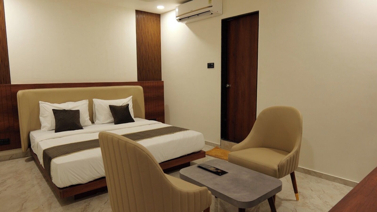 Photo of Bedroom in Rajkot