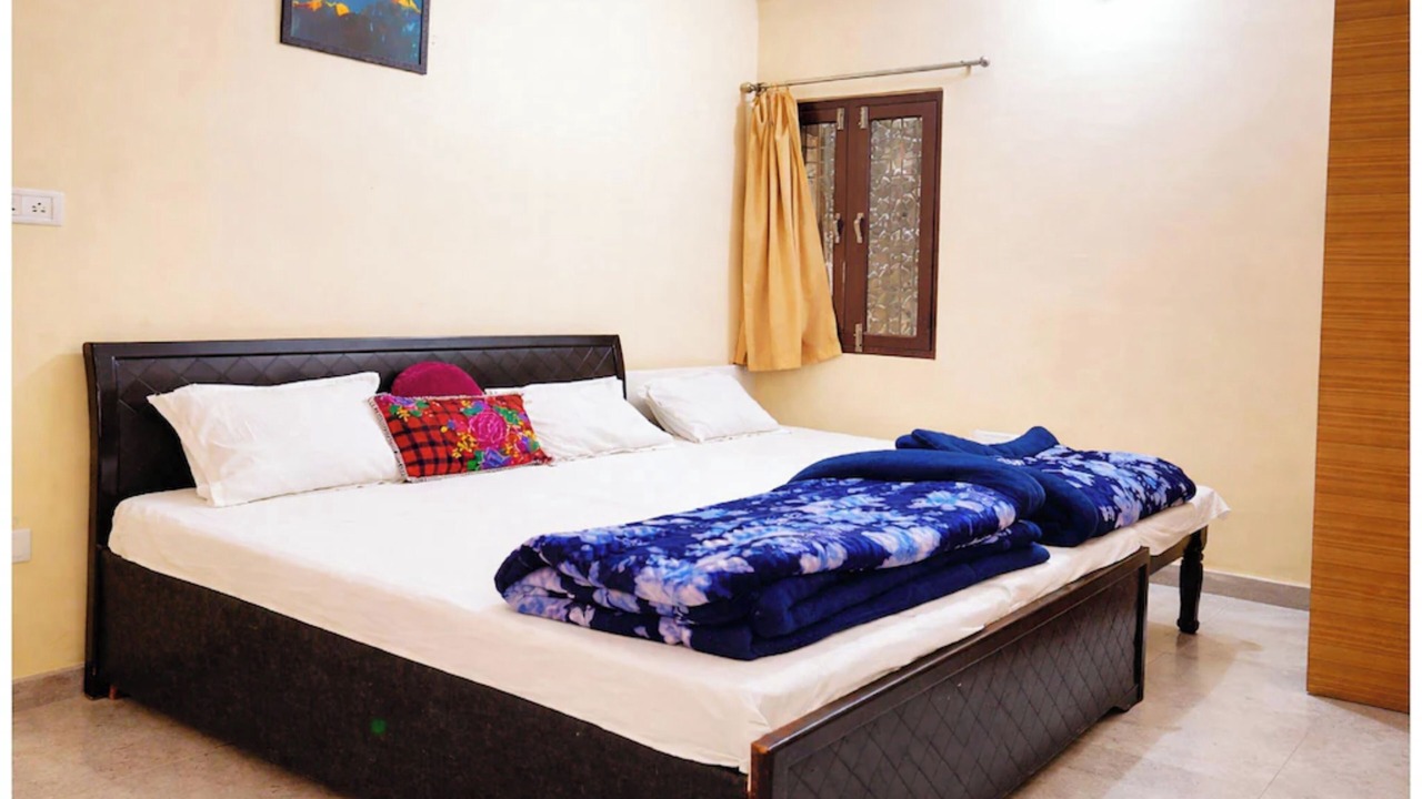 Photo of Bedroom in Bhimtal