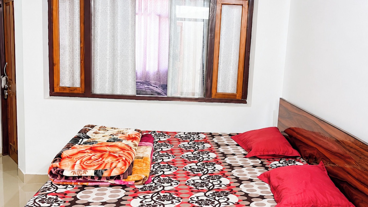 Photo of Bedroom in Bhimtal