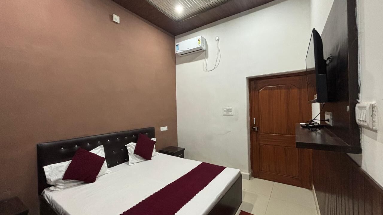 Photo of Bedroom in Varanasi