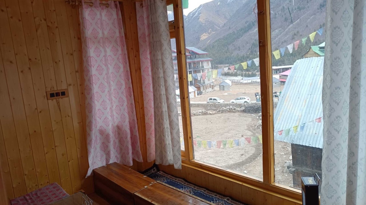 Photo of Bedroom in Chitkul