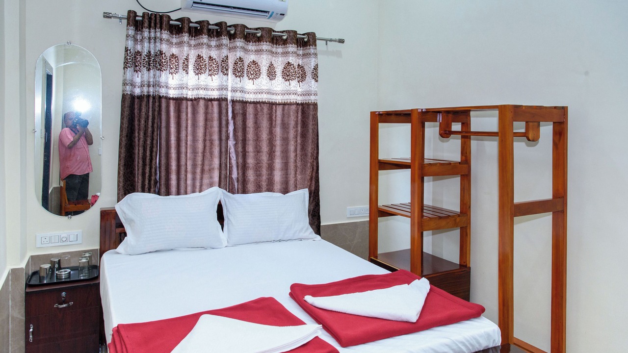 Photo of Bedroom in Honavar