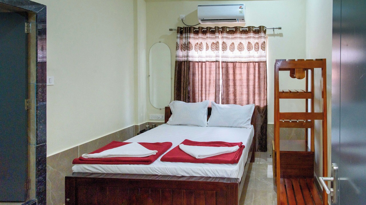 Photo of Bedroom in Honavar
