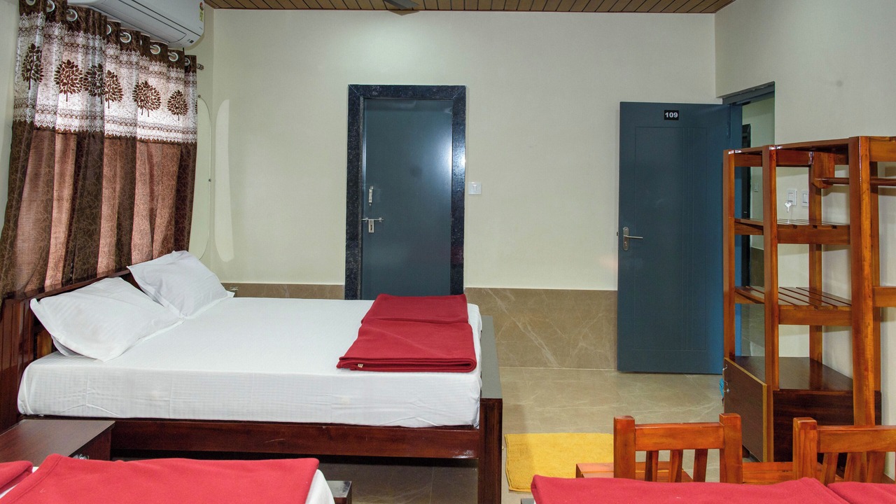 Photo of Bedroom in Honavar