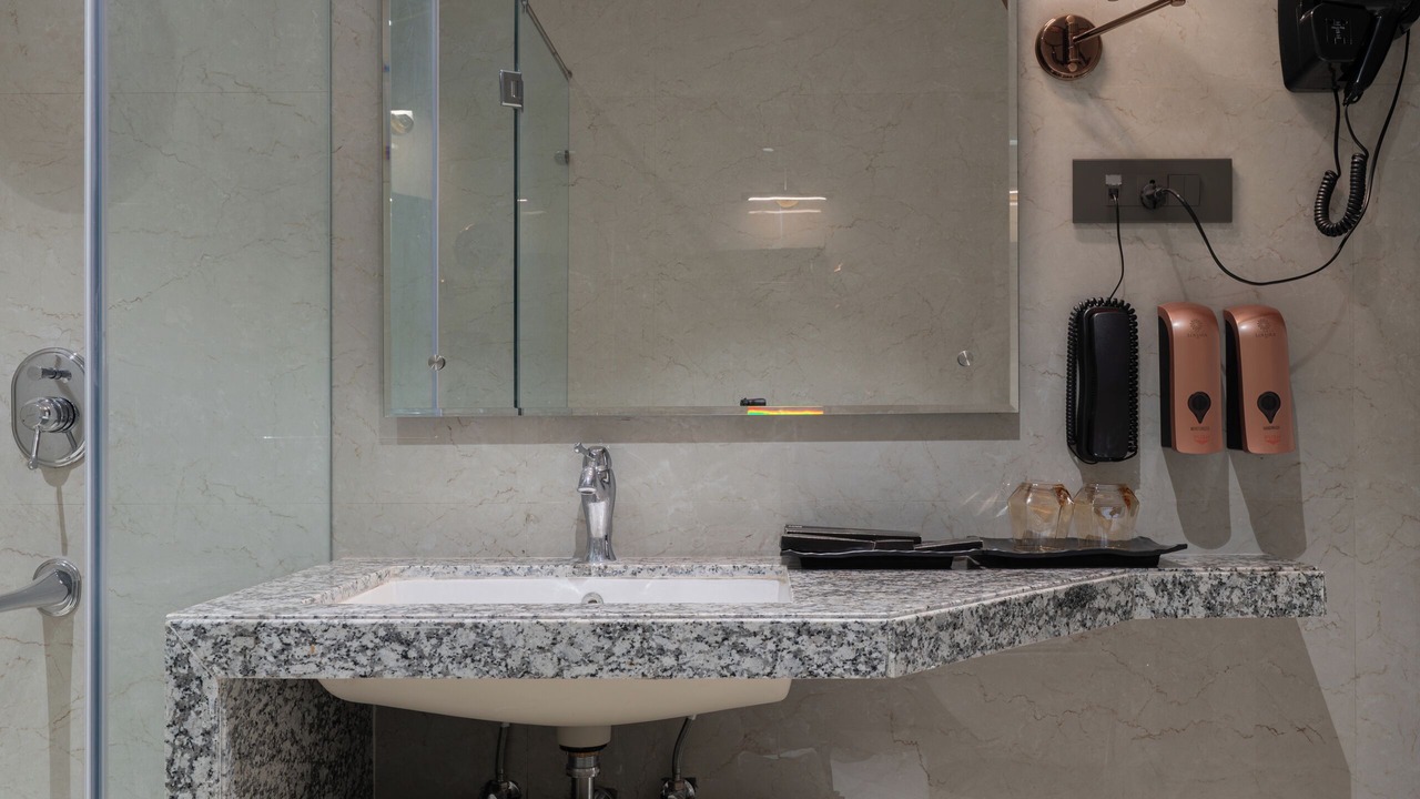 Photo of Bathroom in Chandrapur
