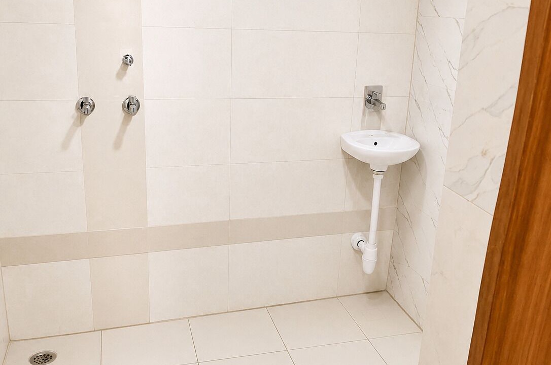 Photo of Bathroom in Mathura