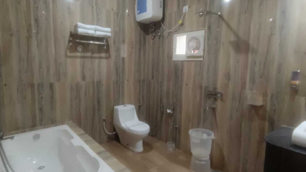 Photo of Bathroom in Avarghani