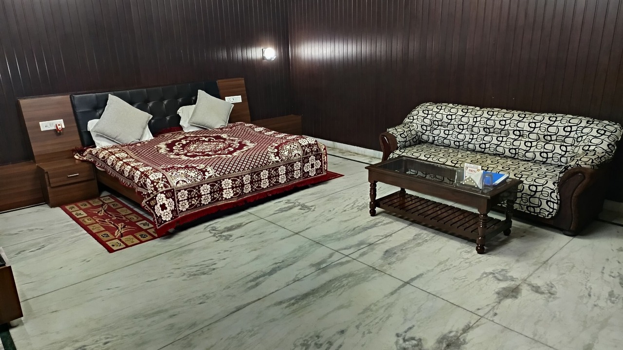 Photo of Bedroom in Naugarh