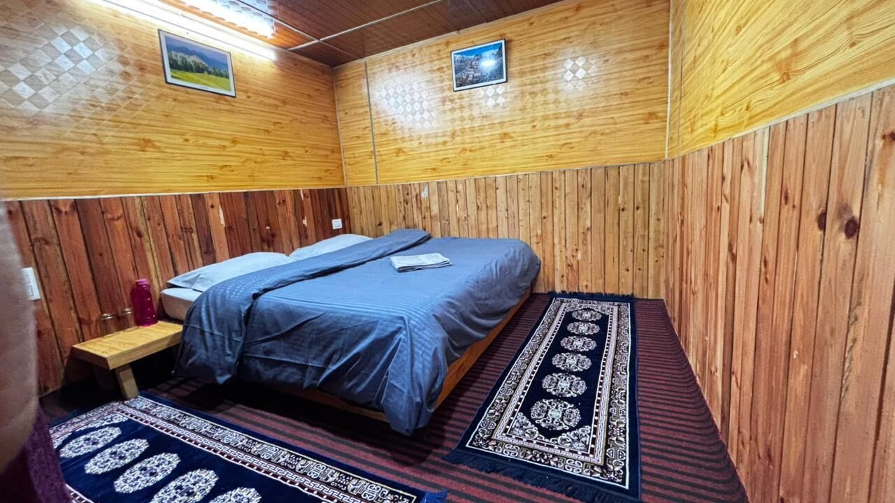 Photo of Bedroom in Jibhi