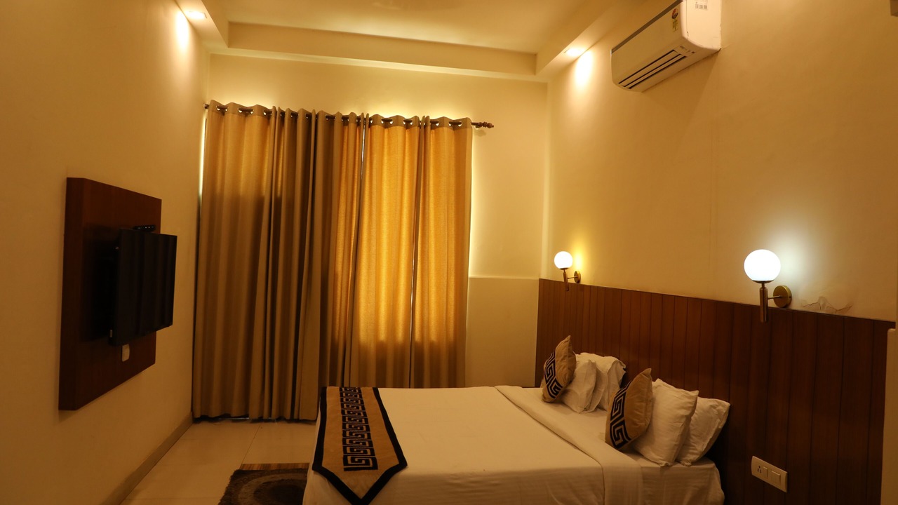 Photo of Bedroom in Jharmari