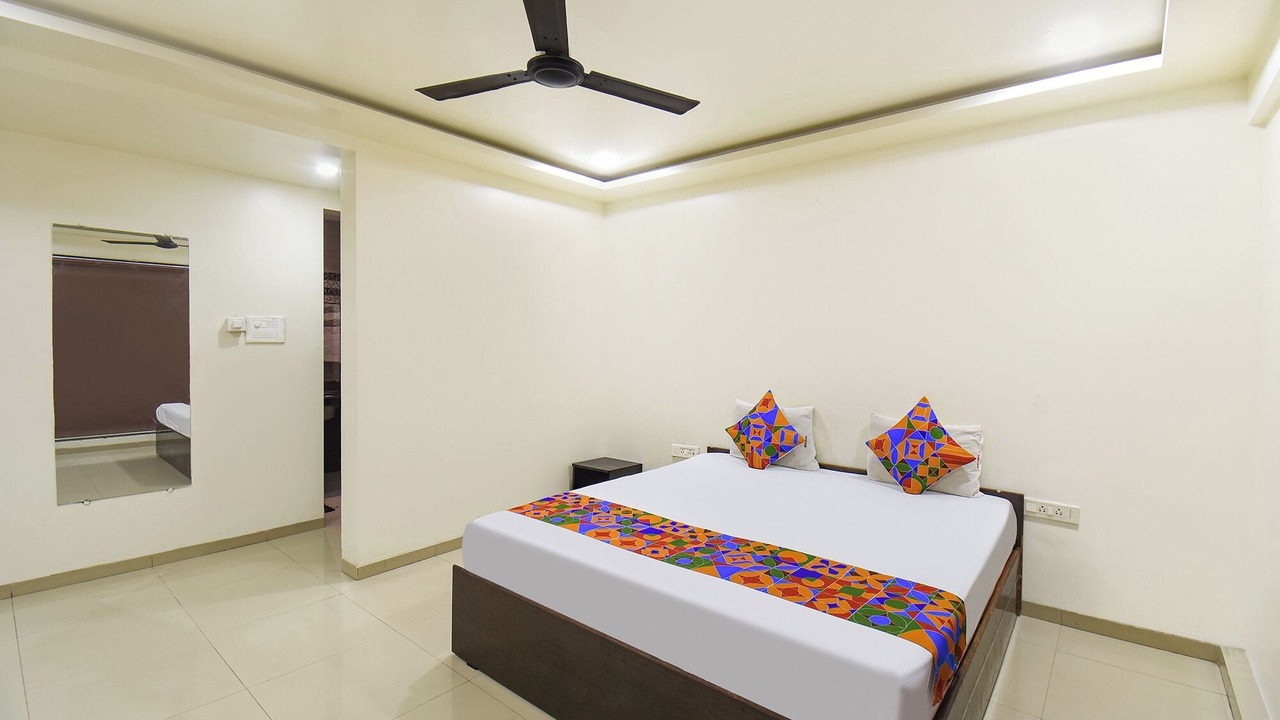 Photo of Bedroom in Hadapsar