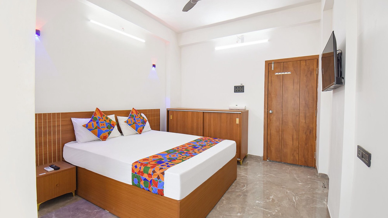 Photo of Bedroom in Hadapsar
