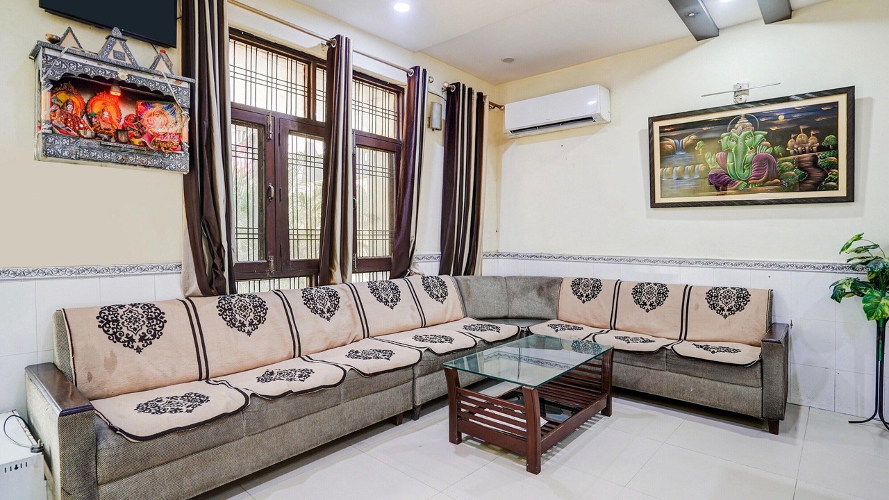 Photo of Bedroom in Auli