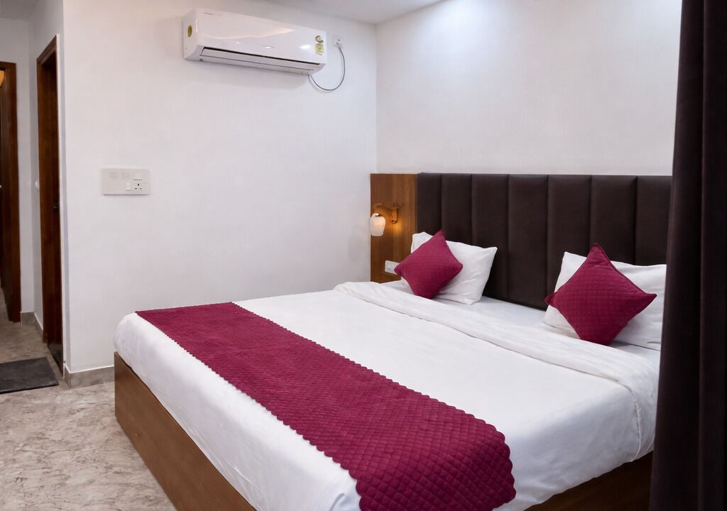 Photo of Bedroom in Tapovan