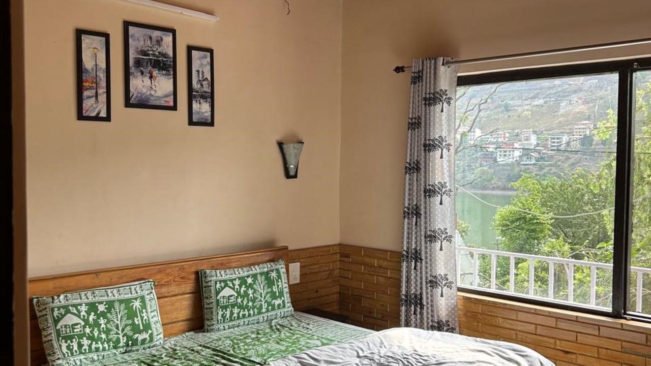 Photo of Bedroom in Bhimtal