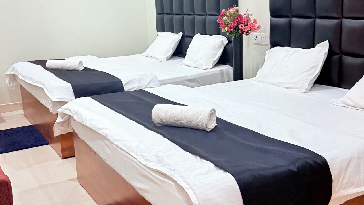 Photo of Bedroom in Naini