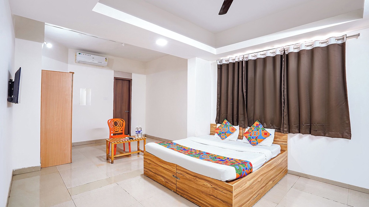 Photo of Bedroom in Thergaon