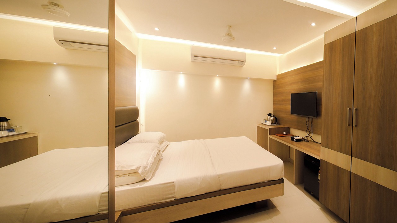 Photo of Bedroom in Central Pune